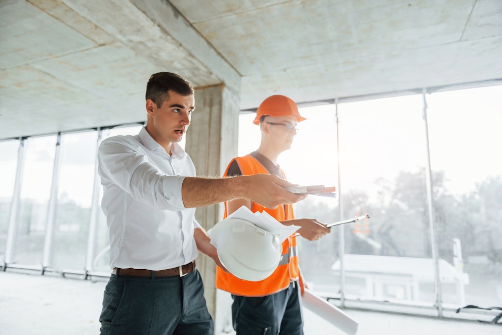 Mesurer une pièce pour l'estimation du coût des travaux